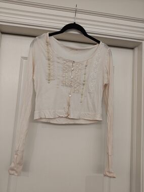 Vintage Y2K Delicate Pale Pink Lace-Trim Cropped Long Sleeve Top